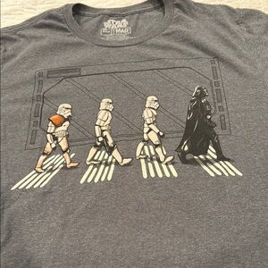 Star Wars Mad Engine Gray Men’s Graphic Tee size Medium